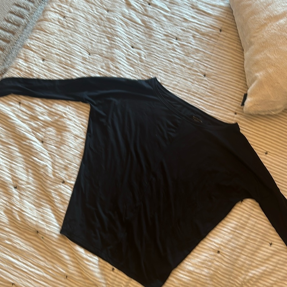 Athleta - Long sleeve shirt XXS